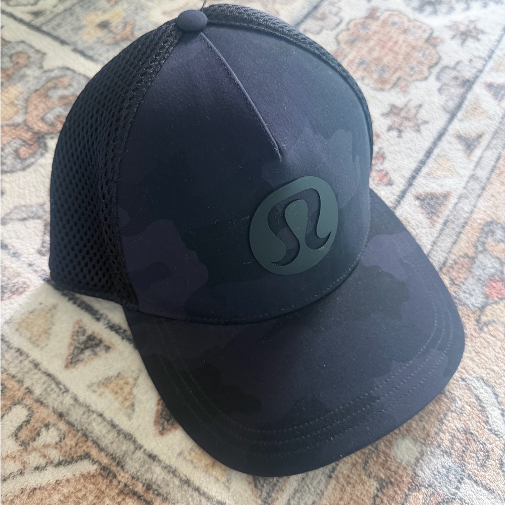 lululemon athletica Black Camo Mesh Baseball Cap